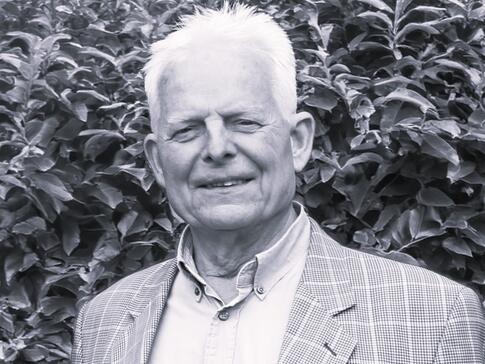 Dr. Rainer Lorenz starb am 2. Mai 2024 im Alter von 88 Jahren.